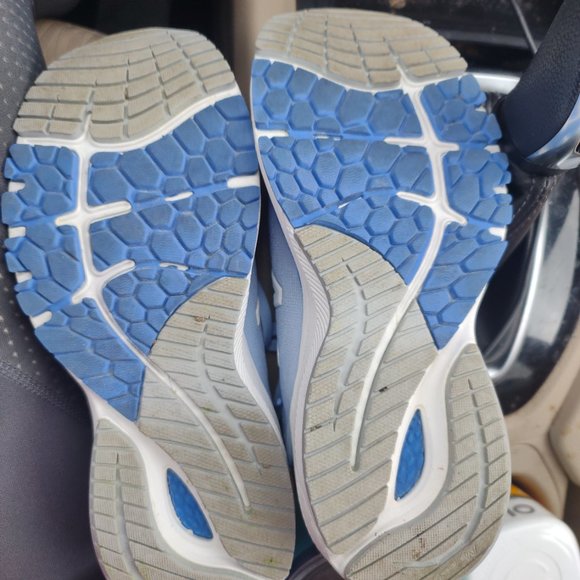 Women's New Balance 860v10 7B - Picture 6 of 6